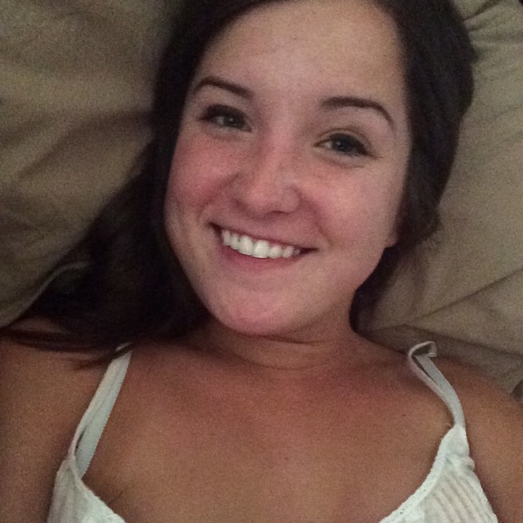 Profile Picture of Casey Bamrick (@caseybam) on Poshmark