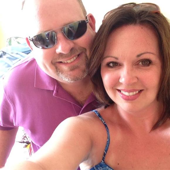 Profile Picture of Sara Standen (@sarakay1978) on Poshmark