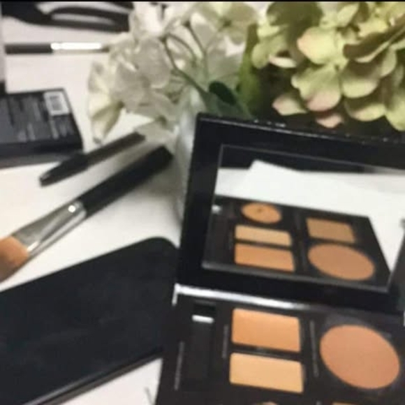 Profile Picture of Batista Batista (@batista_batista) on Poshmark