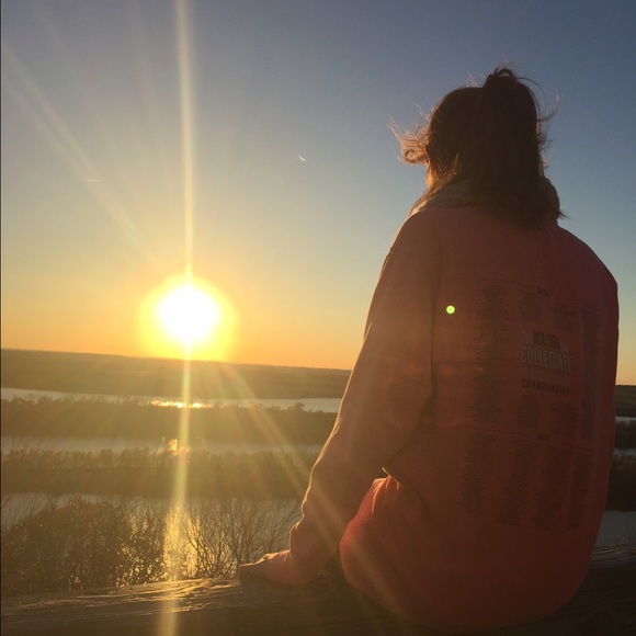 Profile Picture of Lauren Soebbing (@lsoebbing) on Poshmark