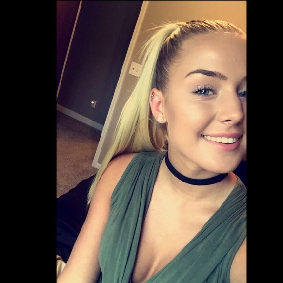 Catie Carnaghi - Poshmark Profile Picture of Catie Carnaghi (@ccarnaghi) on Poshmark