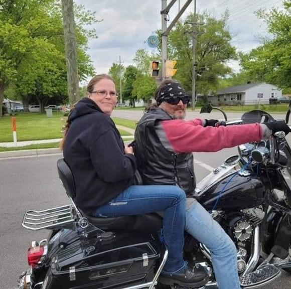 Profile Picture of Scott Akers (@scottakers77) on Poshmark