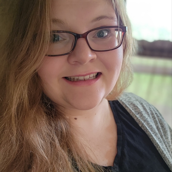 Profile Picture of Curie Bussard (@cmrunk) on Poshmark