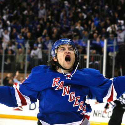 Profile Picture of Mike Deangelo (@mdeangelo14) on Twitter