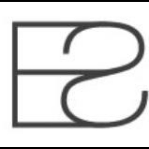 Profile Picture of Jill Bennet (@qualitycostume) on Poshmark