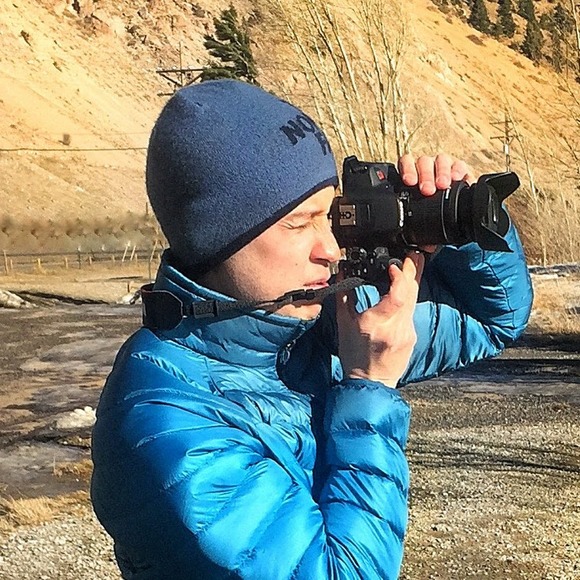 Profile Picture of George Barrera (@gbarrera0117) on Poshmark