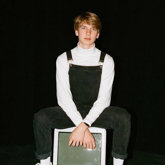 Profile Picture of Ronan Pirner (@ronanpirner) on Poshmark