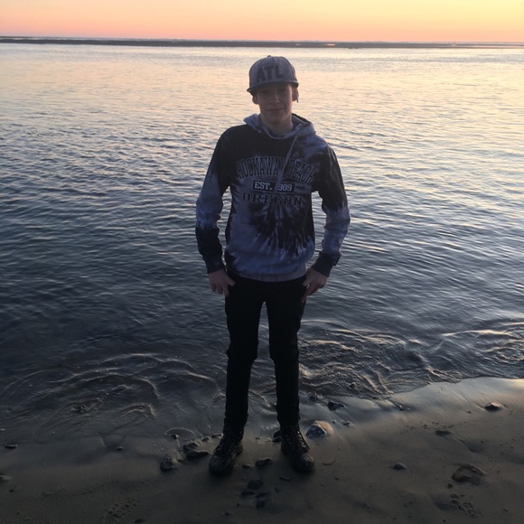 Profile Picture of Isaac Kelly (@isaackelly77) on Poshmark