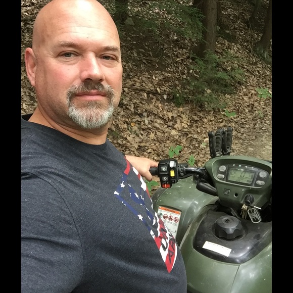 Profile Picture of Scott Bulkley (@skbulkley13) on Poshmark