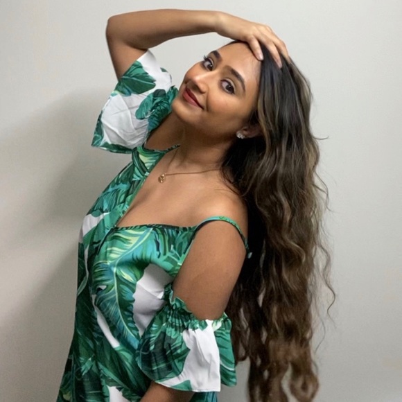 Profile Picture of Krupa Patel (@ohheykroops) on Poshmark