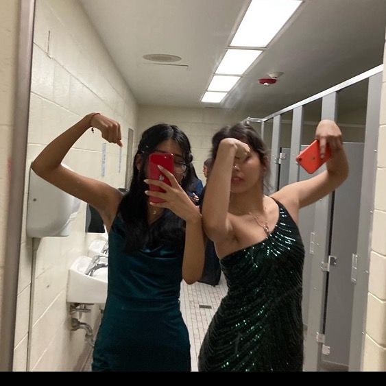 Profile Picture of Erika & Mary 🤭🤭🤭❤️ (@marika_cr) on Tiktok