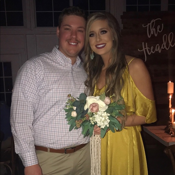 Profile Picture of Hannah Chronister (@mrs_chronister) on Poshmark