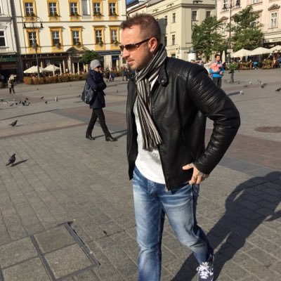 Profile Picture of Gary Rennison 66 (@Rennielovethe66) on Twitter