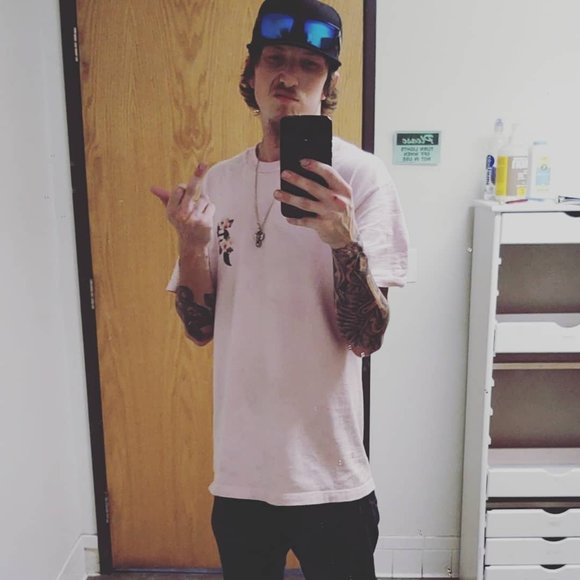 Profile Picture of Dustin Mandrell (@dustyyy21) on Poshmark