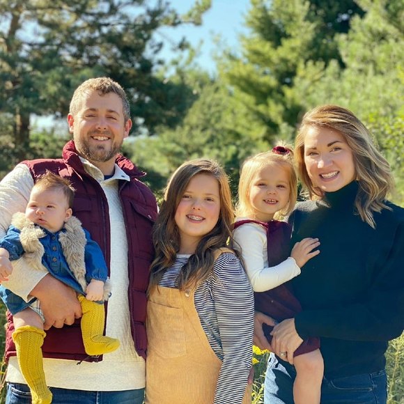 Profile Picture of Paige Hoskinson (@p_hosk00) on Poshmark