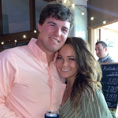 Profile Picture of Kiersten Carlson (@kiersten_carls) on Twitter