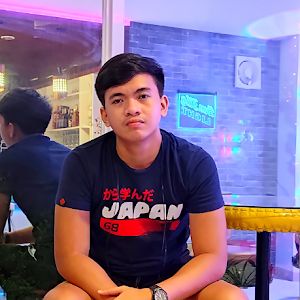 Profile Picture of joshuanaive (@joshuanaive) on Tiktok