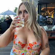 Profile Picture of Sandra Read (@__sandyread) on Youtube