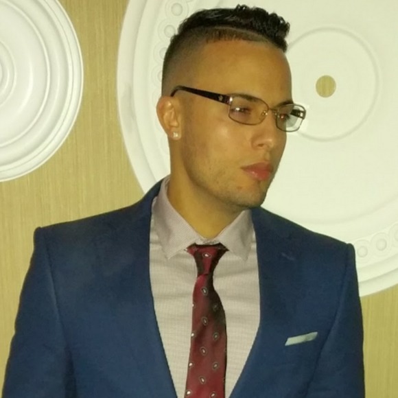 Profile Picture of Octavio Falto (@ofalto07) on Poshmark