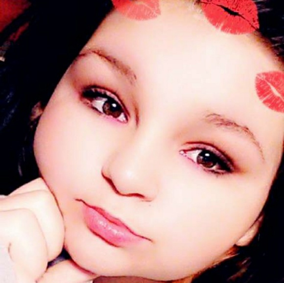 Lydia Roseberry - Poshmark Profile Picture of Lydia Roseberry (@roseberry_65) on Poshmark