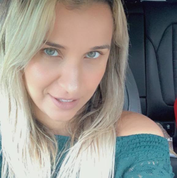 Profile Picture of Raymonda Kondos (@raymondakondos) on Poshmark