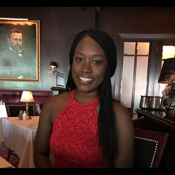 Profile Picture of Jazmine Sneed (@jsneed694) on Poshmark