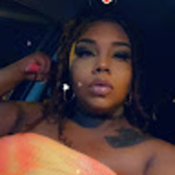 Profile Picture of Nala Nala (@hairbymonikac) on Poshmark