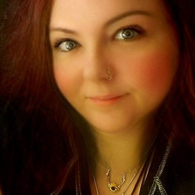 Profile Picture of  💀 🔮Brandy Wolfe  🔮 💀 (@PsychicMediumBW) on Twitter