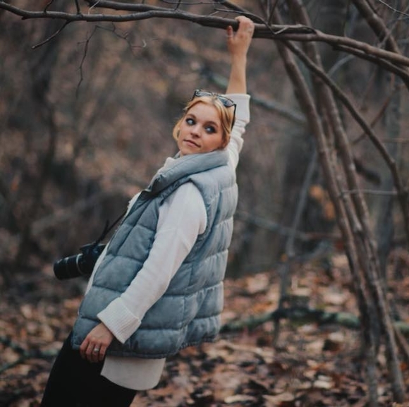 Kiersen Whitehead - Poshmark Profile Picture of Kiersen Whitehead (@brewfour) on Poshmark