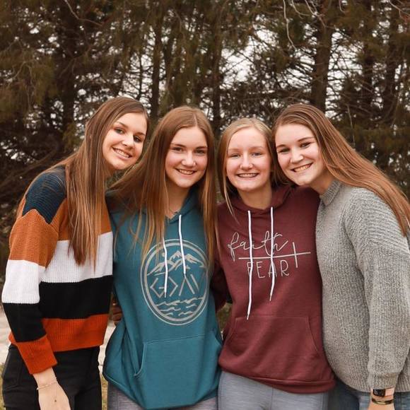 Profile Picture of Megan Plumbtree (@plumbtree) on Poshmark