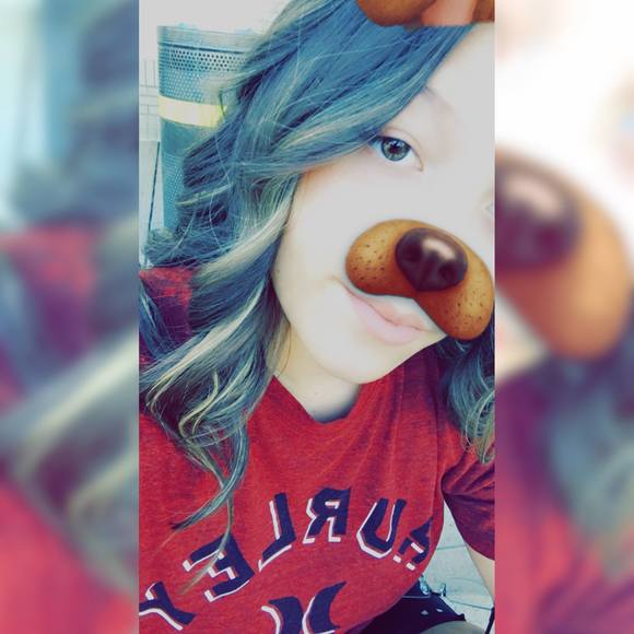 Profile Picture of Jasmine Hoffman (@jasminehoffman) on Poshmark