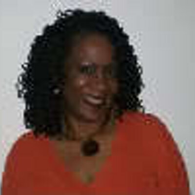 Profile Picture of Kim Singleton (@KimpsWorld) on Twitter