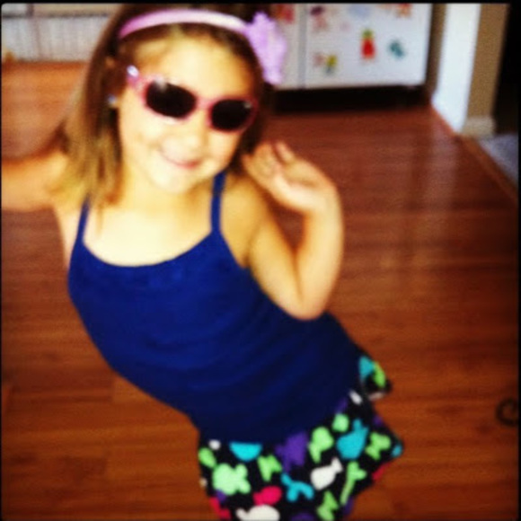 Karli Amatore - Poshmark Profile Picture of Karli Amatore (@17217) on Poshmark