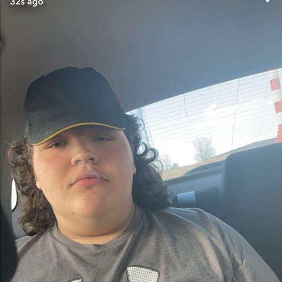 Nick Tilley - Poshmark Profile Picture of Nick Tilley (@nick_tilley) on Poshmark