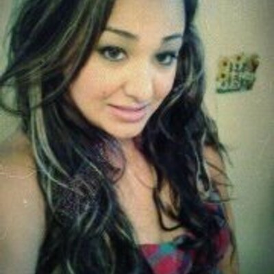 Profile Picture of Cora Clark (@coraclark80) on Twitter