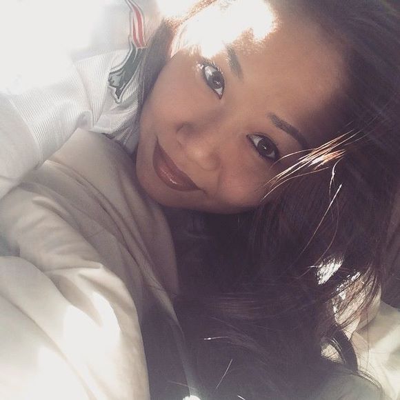 Profile Picture of Sandy Huynh (@sdeedlez) on Poshmark