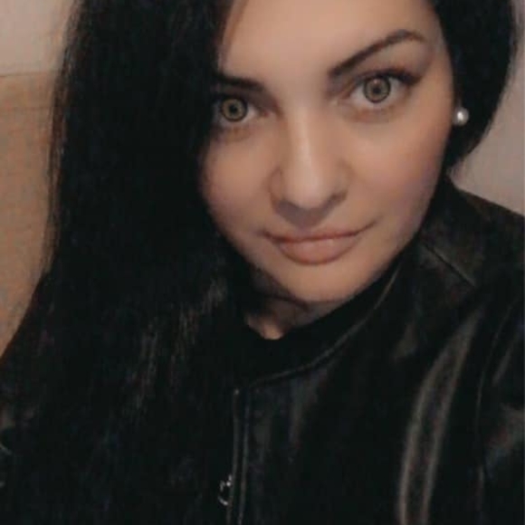 Profile Picture of Elena lavinia Nastase (@guccirush_78) on Poshmark