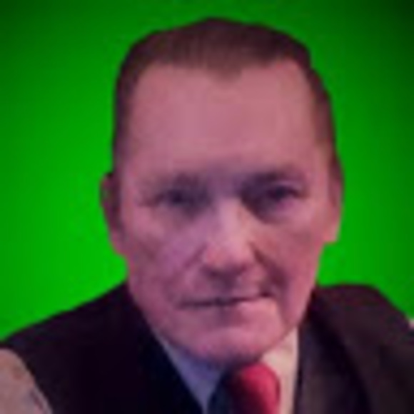 Profile Picture of Robert Marczak (@robertmarczak) on Poshmark