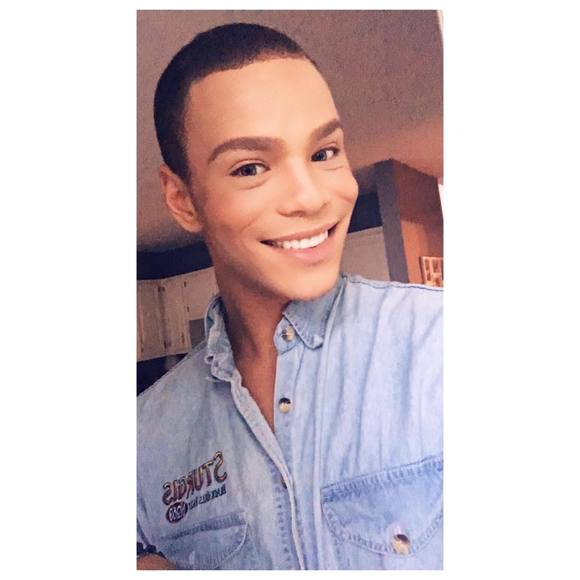 Profile Picture of Kendrick Esiason (@itskennyduhh) on Poshmark