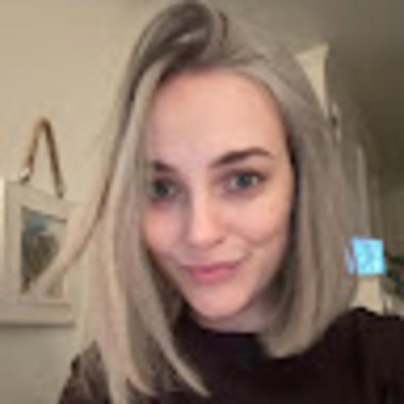 Profile Picture of Kate Nikitenko (@aerlinn13) on Poshmark