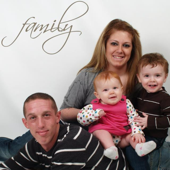 Profile Picture of Daniela Lavertue (@dlavertue) on Poshmark