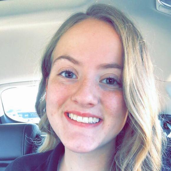 Profile Picture of Amber Maupin (@amberm02) on Poshmark
