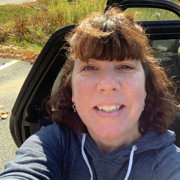 Profile Picture of Marcy Charron (@mlcharron572) on Poshmark