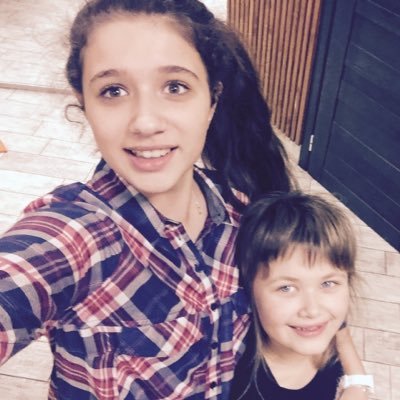 Profile Picture of Lisa Tkachenko (@lisa_tkachenko1) on Twitter