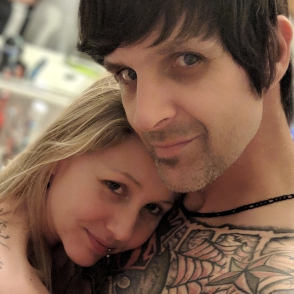 Profile Picture of Cindy Essert (@02rocknstar) on Poshmark