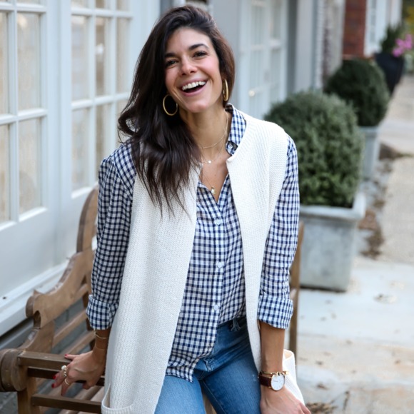 Profile Picture of Lauren Schwaiger (@lschwaiger) on Poshmark