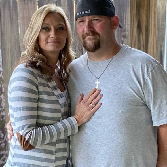 Profile Picture of Daniel lisa Nobles (@nonacar03) on Poshmark