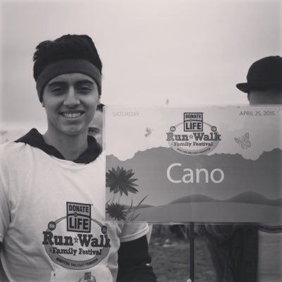 Profile Picture of Jonathan Cano (@papiallnight) on Twitter