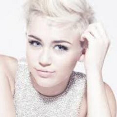 Profile Picture of Julia Paz (@Juliapaz15) on Twitter