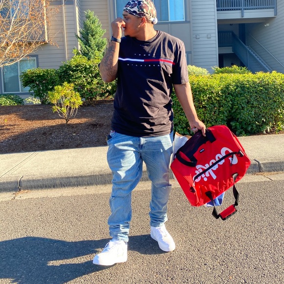 Profile Picture of Markel Bolton (@markelbolton) on Poshmark
